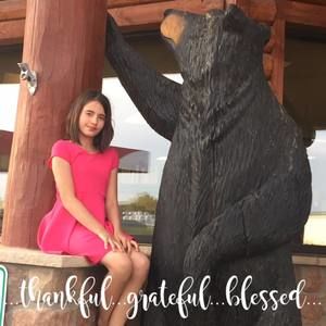 Meet your Posher, Refugio